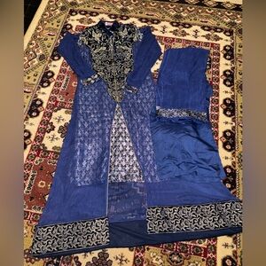 Women’s brand new traditional Indian desi Pakistani blue size small outfit 3pc